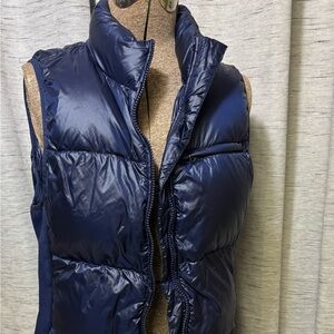 ‘Fabletics” Women's Navy Blue Puffer Vest size M/L